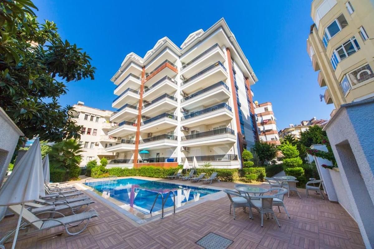 Alanya Tepe 3+1 Triplex Villa — Müstakil Havuz, Hamam, Sauna · Deniz-Kale Manzaralı (300 m² oturum / 450 m² arsa) ⚡ Vatandaşlık Uygun