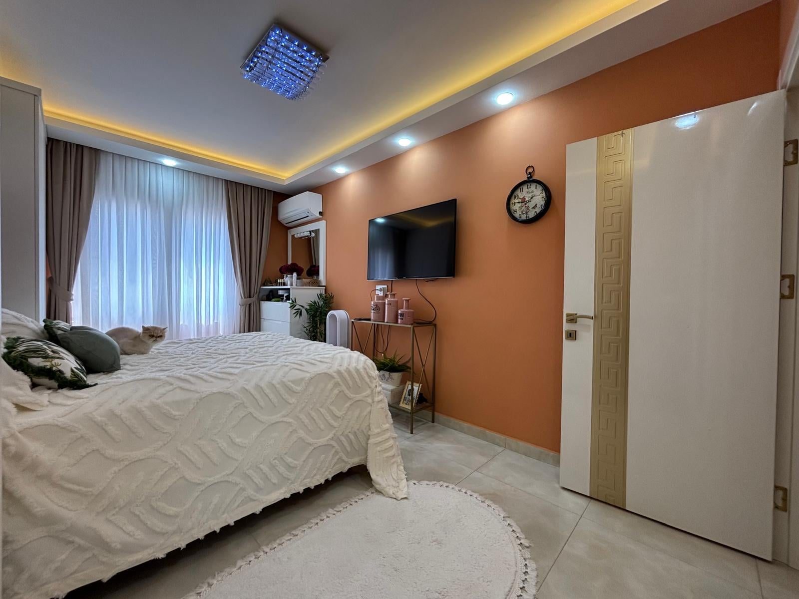 Furnished Apartment with Modern Decor, Living Room and Kitchen