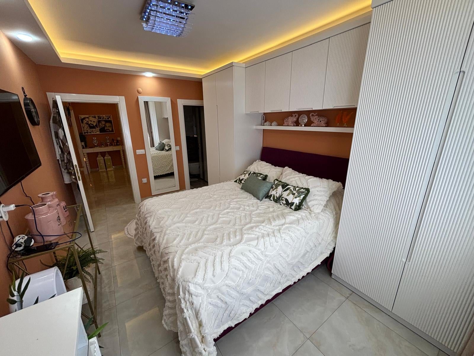 Furnished Apartment with Modern Decor, Living Room and Kitchen